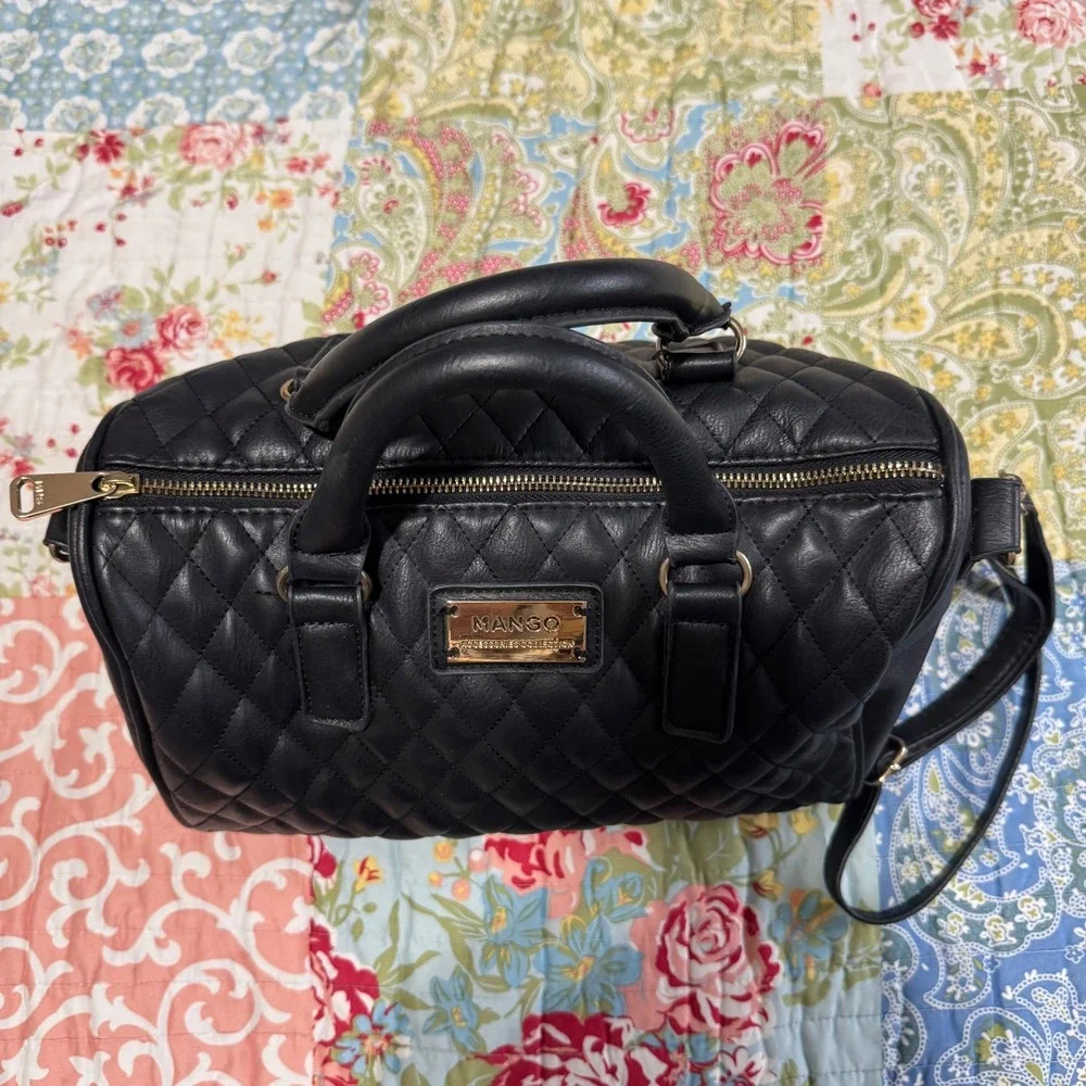 Mango Quilted Black Faux Leather Satchel Handbag Gold Hardware Crossbody Strap‎